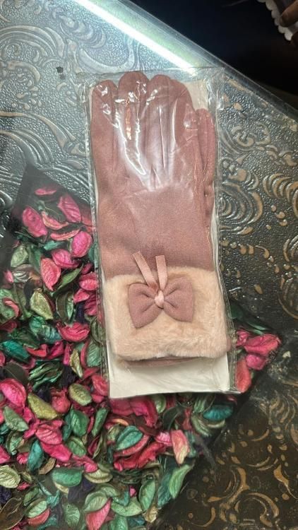 Women’s Winter Warm Gloves for Women | Cute Bow Pink Gloves | Touchscreen Wool Fleece Gloves | Soft & Cozy Winter Wear